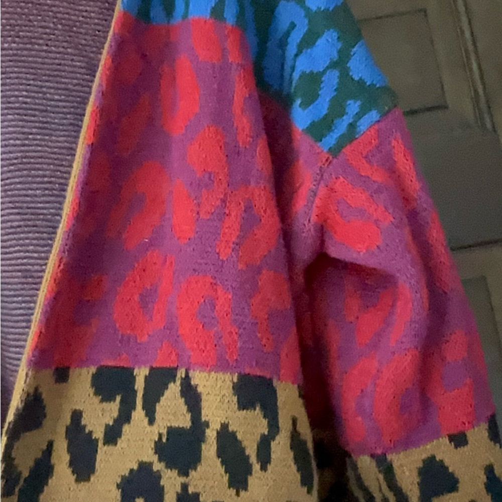 FARM Rio IKAT-DYED LEOPARD Color Block Cardigan - Picture 5 of 6